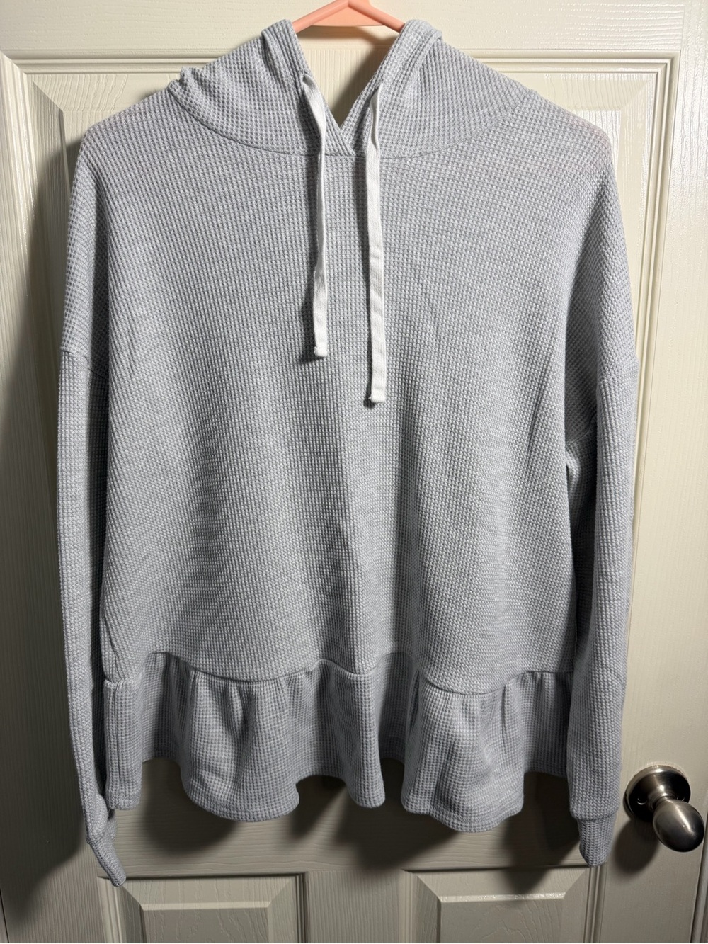 Women’s Wishlist Light Gray Waffle Knit Hooded Peplum, size Small